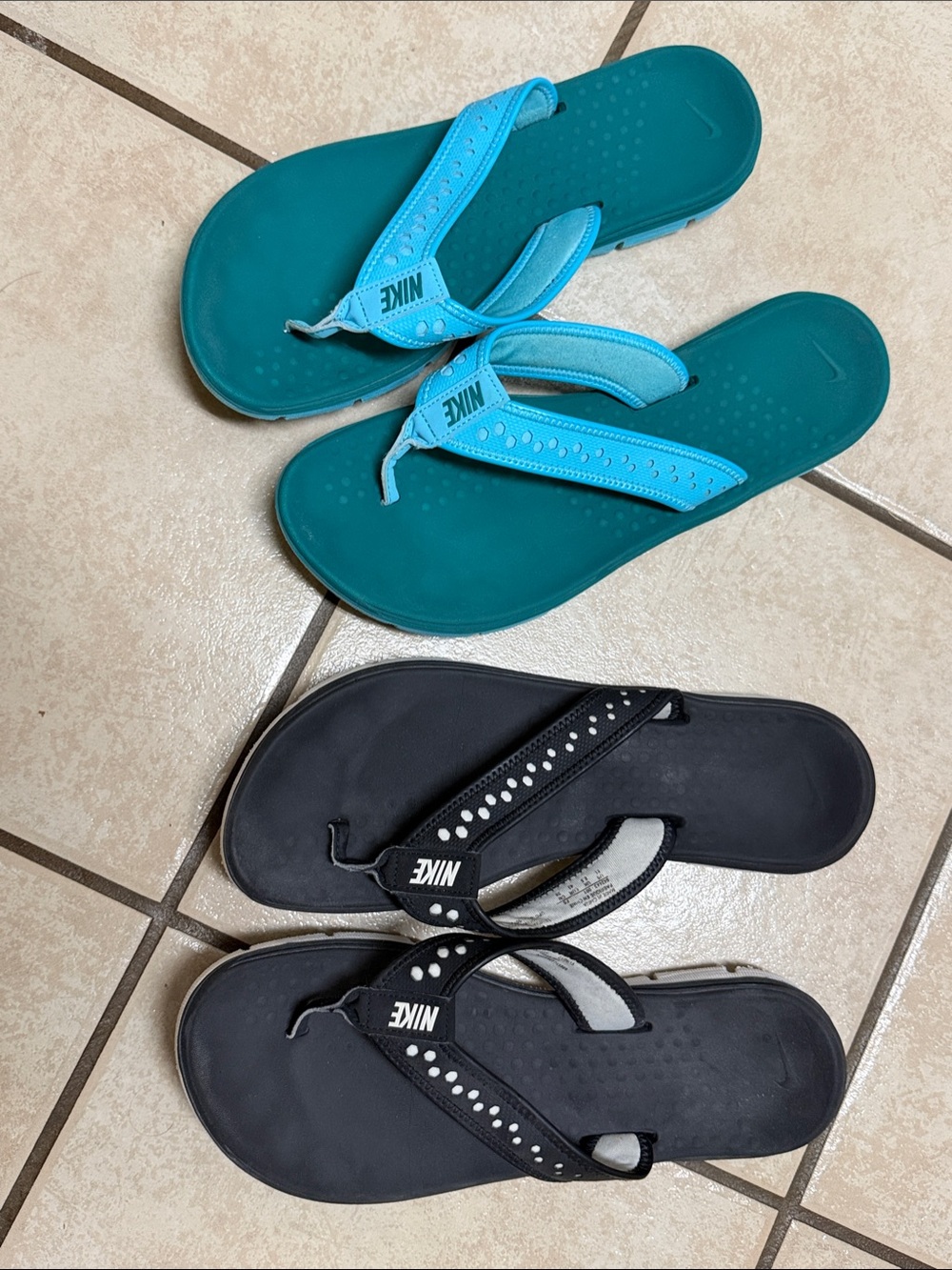 Nike Flex Flip Flop Sandals 2 pair